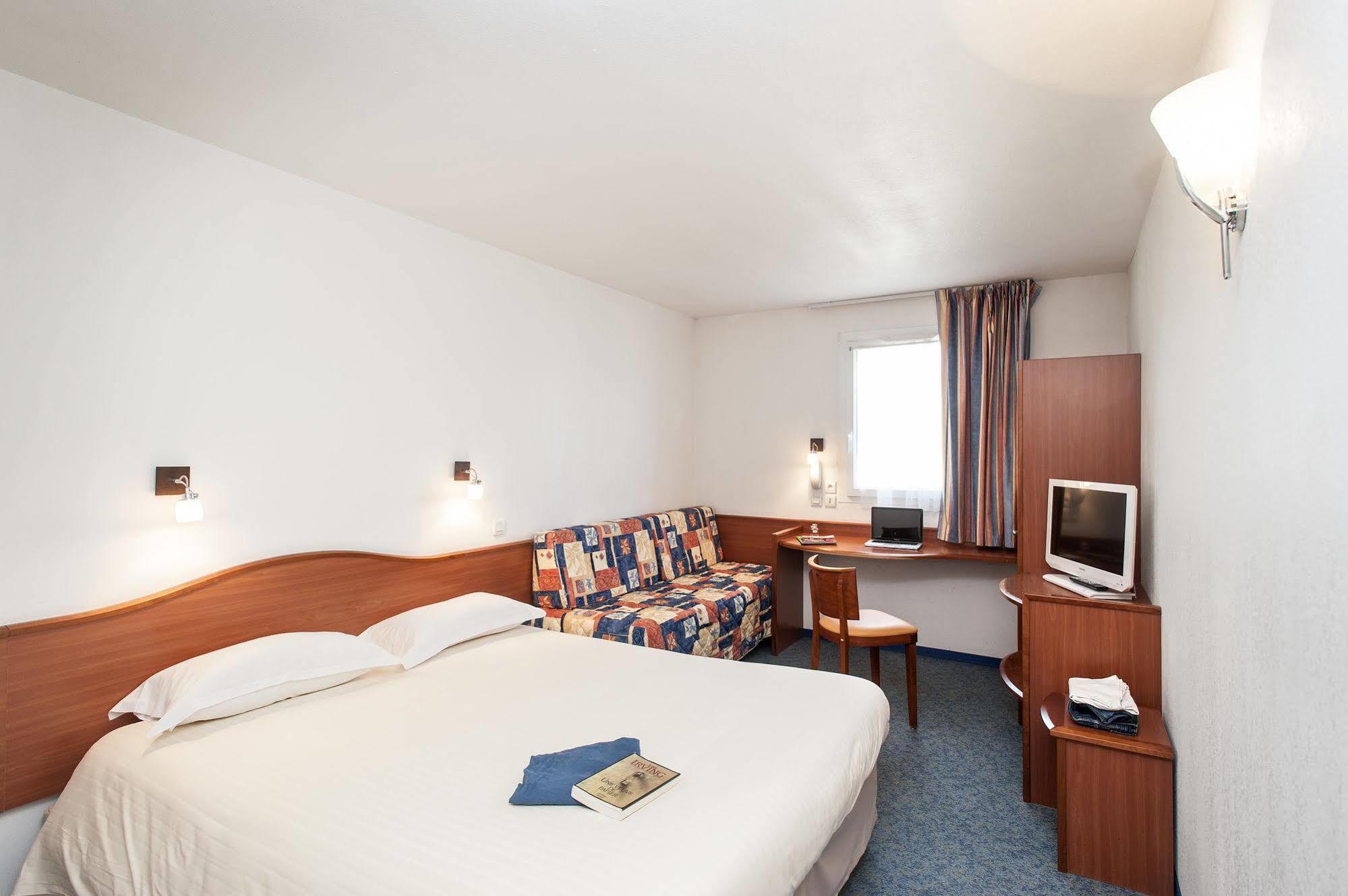 Deltour Hotel Le Puy En Velay Brives-Charensac Zewnętrze zdjęcie